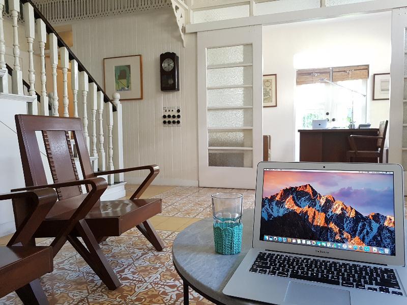 Charming La Casita Mercedes, 5Br And 5Tb For Family And Friends Staycation Makati City Bagian luar foto