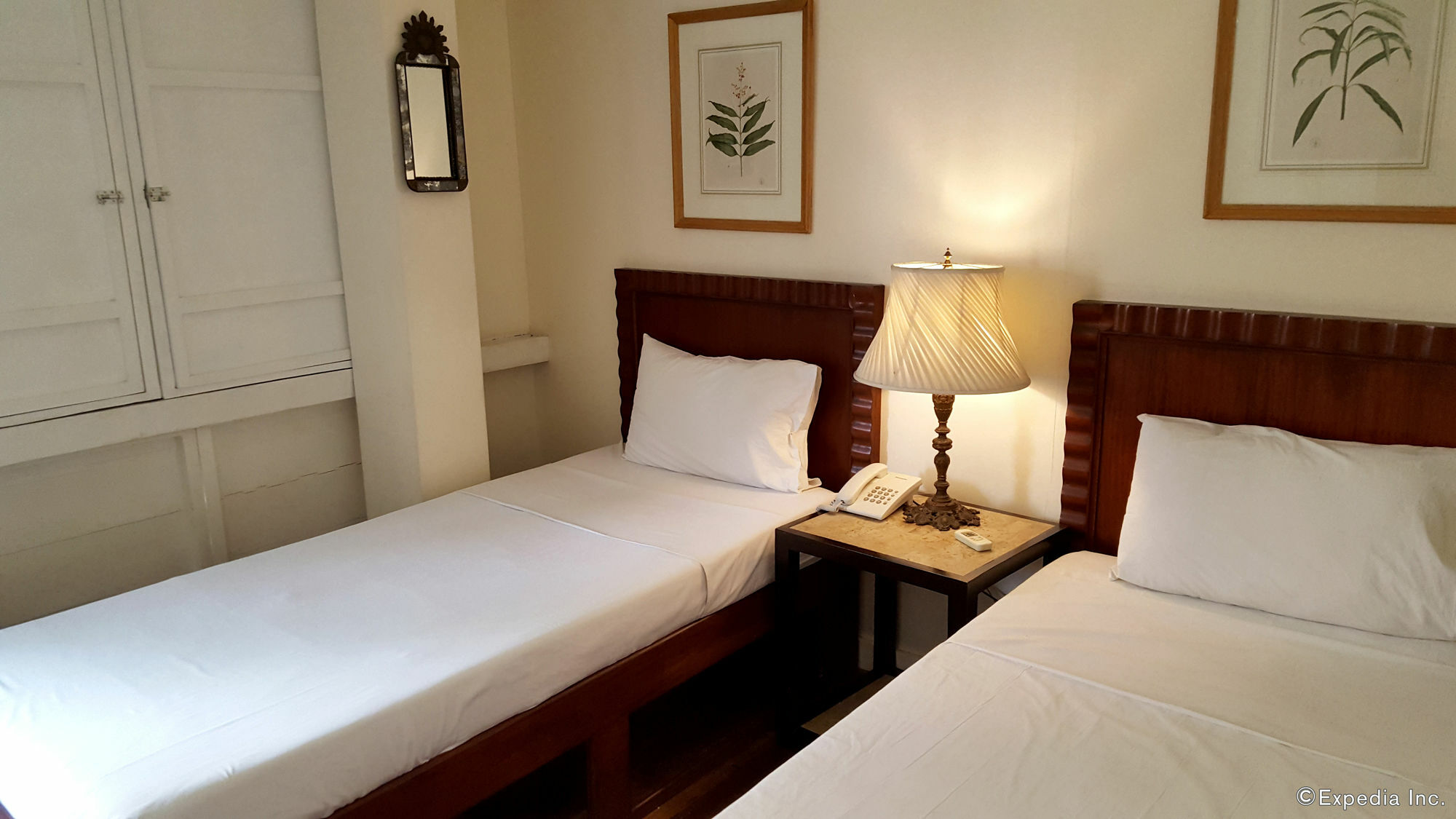 Charming La Casita Mercedes, 5Br And 5Tb For Family And Friends Staycation Makati City Bagian luar foto