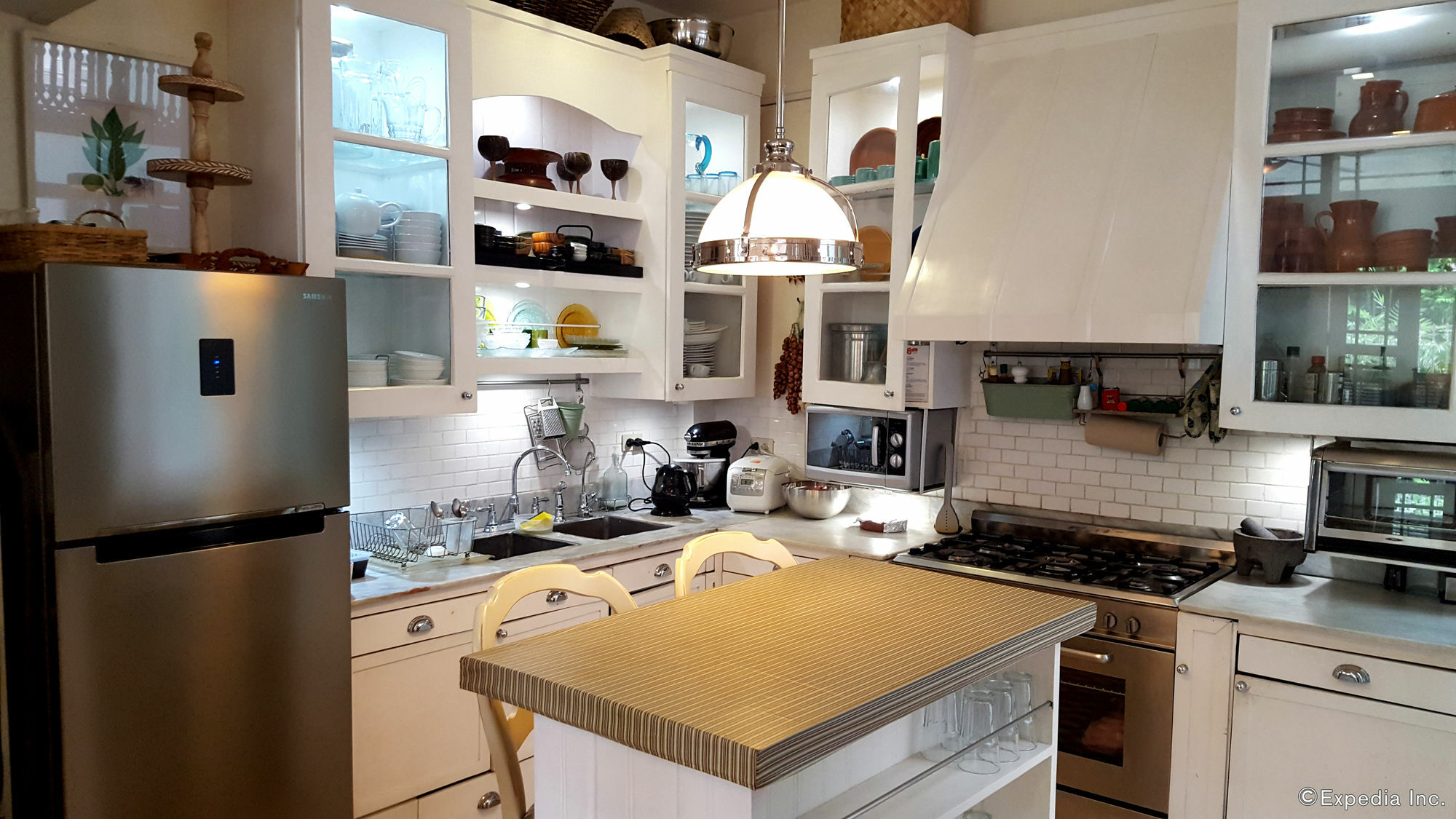 Charming La Casita Mercedes, 5Br And 5Tb For Family And Friends Staycation Makati City Bagian luar foto